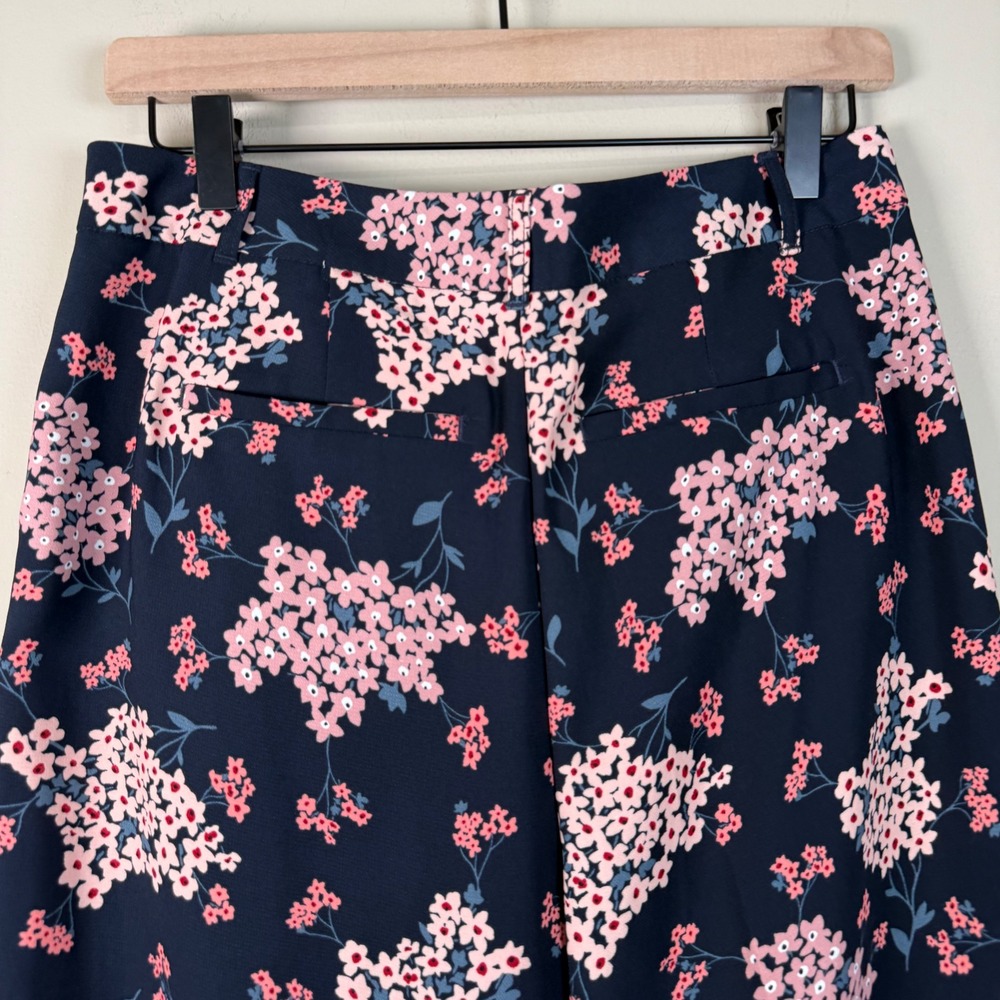 Loft NWT Floral Wide Leg Capri Pants Culottes Size 6P Office Career - Picture 2 of 9